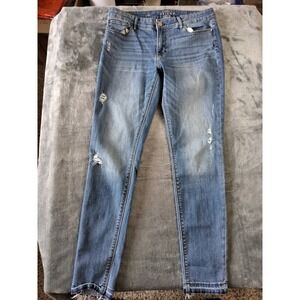 Women's White House Black Market Size 10 Skinny Distressed Jeans Blue Denim...